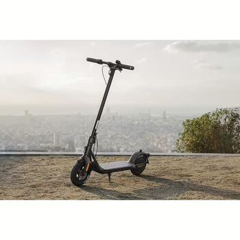 Segway F2 E II Elektriskais Skrejritenis / 800 W / Melns (AA.05.12.01.0010)