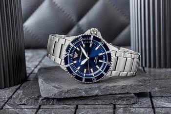 Emporio Armani AR11697 Rokas Pulkstenis Solar Diver Style 42mm (AR11697)