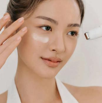 DR. ALTHEA Retinol Flat Iron Eye Roller Антивозрастная сыворотка для глаз с массажным роликом 25 ml (8809447256658)