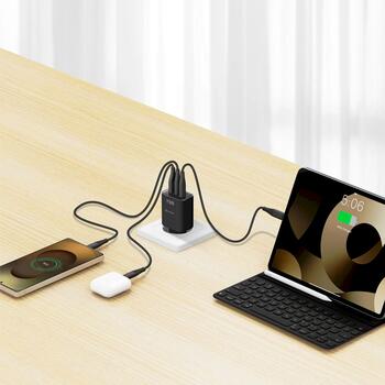 Swissten Edge Сетевое зарядное устройство 2x USB-C PD 65W + USB-A QC 18W Черный (22071721)