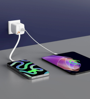 Swissten SlideCHARGE Tīkla Lādētājs GaN 45W USB-A 18W Ar ievelkamu USB-C vadu 0.75m balts (22071350)