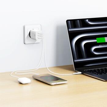 Swissten Edge Tīkla Lādētājs 2x USB-C PD 65W + USB-A QC 18W Balts (22071720)