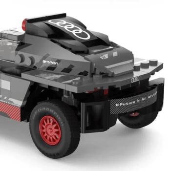 RASTAR 1:30 saliekamas automašīnas modelis Audi RS Q e-tron, 10120