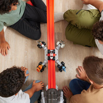 MONSTER JAM 1:64 rampa