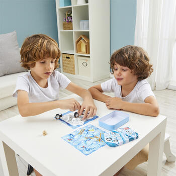 HAPE 2 vienā spēlēs Tic Tac Toe/ Snakes & Ladders, E0478A