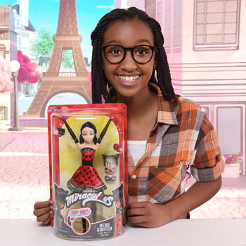 MIRACULOUS lelle Hero Switch Ladybug Fashion Doll, 50414