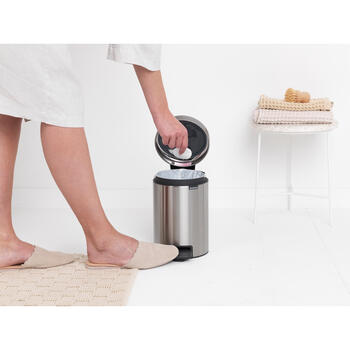 BRABANTIA atkritumu tvertne ar pedāli NewIcon, 3L, Matt Steel Fingerprint Proof (112164)