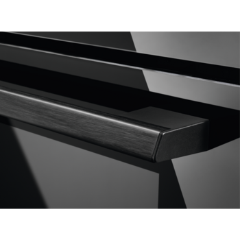 Electrolux cepeškrāsns, iebūv., 72 l, melna (EOE5C71Z)