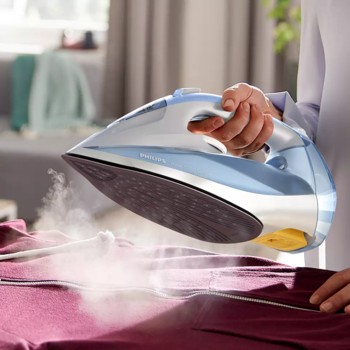 PHILIPS 7000  sērijas Tvaika gludeklis, gaiši zila/pelēka (DST7011/20)