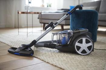 PHILIPS PowerPro Compact bezmaisu putekļsūcējs, 900 W (melns) (FC9331/09)