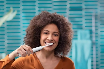 Sonicare zobu birste DiamondClean 9000 ar īpašu lietotni, balta (HX9911/19)