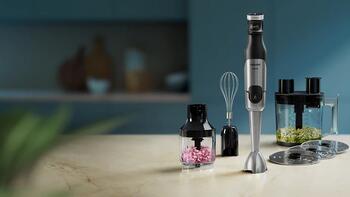 PHILIPS 5000 Series rokas blenderis, melns (HR2685/00)