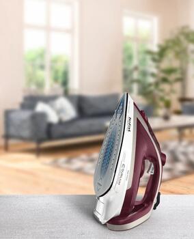 TEFAL Ultragliss Plus gludeklis, 2800W, violets/balts (FV6810E0)