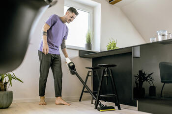 KARCHER VC 4 putekļsūcējs bezvada (1.198-630.0) (VC 4 myHome*EU)