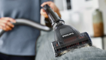 PHILIPS 6000 series putekļsūcējs ar maisu, 900W, melns (XD6142/12)