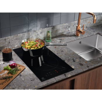 Electrolux indukcijas plīts virsma (LIT30231C)