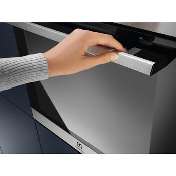 Electrolux cepeškrāsns, iebūv., 72l (EOF3H40X)