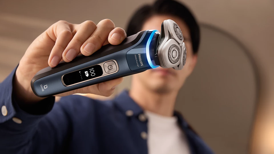 PHILIPS i9000 Prestige Ultra Elektroskuveklis mitrai/sausai skūšanai (lādējams), Mystic Aqua (XP9201/33)