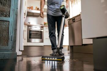 KARCHER VC 6 putekļsūcējs bezvada (1.198-670.0) (VC 6 ourFamily *EU)