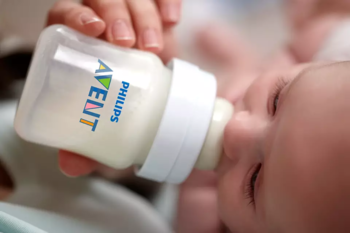 Philips Avent Pretkoliku barošanas pudelīte 125 ml, jaundzimušā knupītis, 0m+ (SCY100/01)
