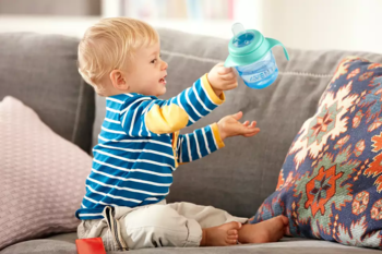 Philips Avent Easy Sip mācību krūzīte ar rokturiem, 6M+, 200ml, silikona snīpis, zaļa (SCF551/05)