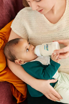 Philips Avent Pretkoliku barošanas pudelīte 125 ml, jaundzimušā knupītis, 0m+ (SCY100/01)