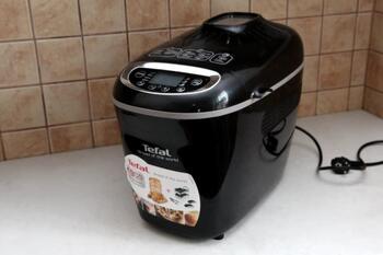 TEFAL maizes cepšanas ierīce, 1600W, melna (PF611838)