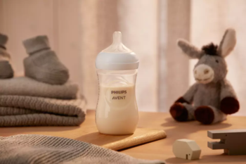 Philips Avent Natural Response barošanas pudelīte 260 ml, vidējas plūsmas knupītis, 1m+ (SCY903/01)
