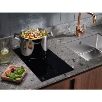 Electrolux stikla keramikas plīts virsma (iebūv.), 30 cm (LHR3233CK)