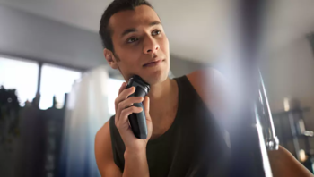 PHILIPS Shaver Series 1000 Elektriskais skuveklis sausai un mitrai skūšanai, pelēks (S1142/00)