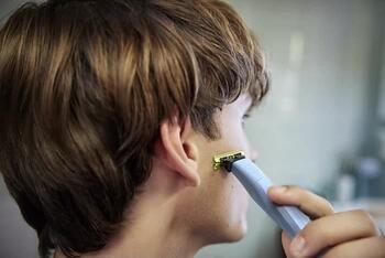 PHILIPS OneBlade 1st Shave skuveklis sejai, zils (QP1324/20)