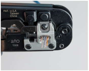 Apspiežamās knaibles PRO EZ-RJ45, RJ-12, RJ-11 un EASY konektoriem (010990)