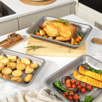Salter BW13675 Essentials 3-Piece Roasting Tray Set