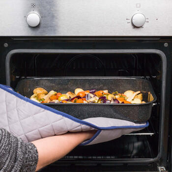 Russell Hobbs CW114312 VIT Enamel 42cm Deep Roaster