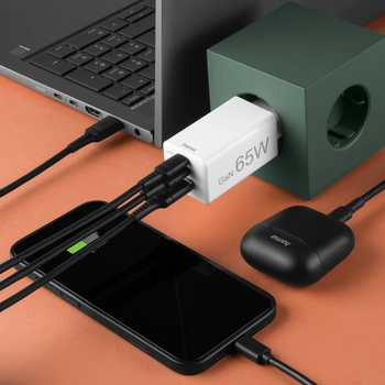 Hama 00201996 Fast Charger GaN, 2x USB-C, 1x USB-A, Mini Charger, PD, 65W, White