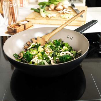 Salter BW12882EU7 Ceramic 28cm Stir Fry Pan