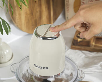 Salter EK6686CRMVDE Retro Food Chopper