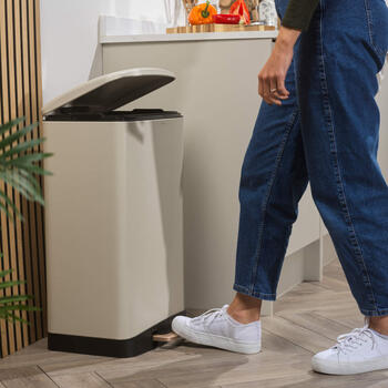 Salter BW14806 Pebble 50L Pedal Bin, Beige