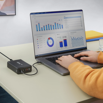Hama 00201978 Charging Station With 3xUSB-C/2xUSB-A 140 W Black