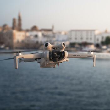 Dji Drons MINI 4 PRO RC 2 CP.MA.00000732.04, 48MP, 4K/60fps, 34min lidojuma laiks, 18000m darbības attālums, 4 rotori (CP.MA.00000732.04)