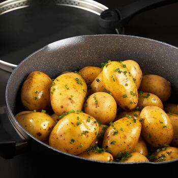 Russell Hobbs Saliekams metāla marmora katliņu un pannu komplekts RH01840EU7, 4 gab, 3,6 kg, melna, nerūsējošais tērauds (RH01840EU7)