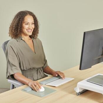 Fellowes Breyta Compact клавиатурный подставка для запястья | 100142573 | 60 мм, 320 мм, 17.5 мм, Силикон, Антибактериальный (100142573)