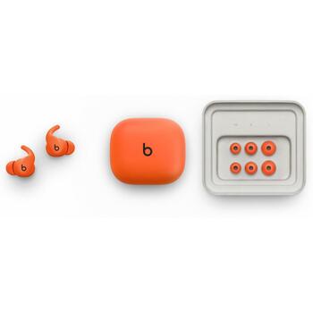 Beats Powerbeats Fit ME2M4ZM/A, беспроводные наушники, Bluetooth, ANC, IPX4, 7ч, до 30ч с зарядным чехлом, Siri, микрофон (ME2M4ZM/A)
