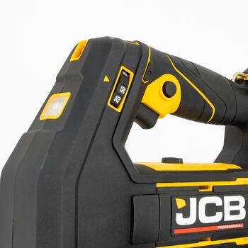 JCB JCB-18PGG-VS Professional 18V аккумуляторный шприц для смазки для обслуживания техники и узлов переменная скорость картридж 400г гибкий шланг (JCB-18PGG-VS)