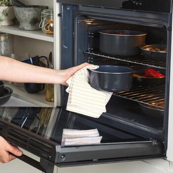 Russell Hobbs Pannu komplekts RH03321EU7, 20cm, 24cm, 28cm, 16cm, 18cm, 20cm, tumši zils, alumīnijs, noņemami rokturi (RH03321EU7)