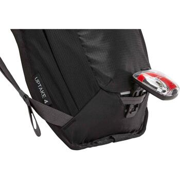 Thule Tūrisma mugursoma UpTake 3203803, 4L, 0.48kg, 22x15x43cm, neilons, rozā, ūdensnoturīgs, 2,5L rezervuārs (3203803)