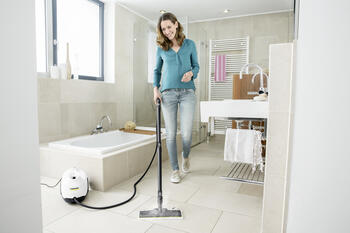 Karcher SC 3 EasyFix пароочиститель, 1.513-650.0, 1900W, 0.5L, 3.5bar, 75м², нагрев 30с, насадка EasyFix, картридж от накипи (1.513-650.0)