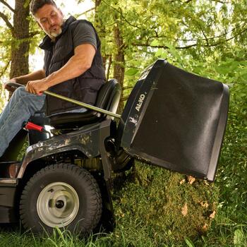 Al-Ko Benzīna zāles traktors Comfort 14-86.6 HD-A 114117, 8,8 kW, 86 cm, 250 L, LED, 7-fach augstuma regulēšana, 3500 m² (114117)