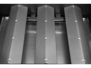 Lund gāzes grils TORNE 99647, 14.4kW, 1110x528x1016mm, 1048g/h, 37mbar, 5 degļi, 2 restes, termometrs, ritentiņi (99647)
