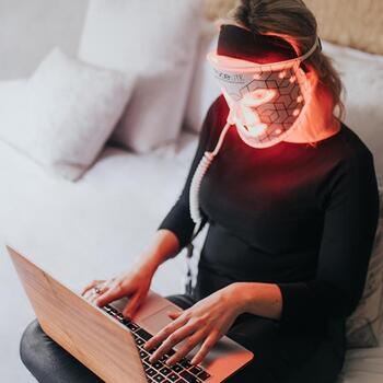 Rio LED маска для лица FCLT2-BOT-EU/1.1, 0.6кг, 36.7x21.2x5.9см, перезаряжаемая, аккумулятор, 10мин таймер, гипоаллергенная (FCLT2-BOT-EU/1.1)